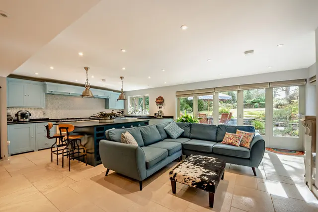 Pitt Lane, Frensham, GU10, photo 2