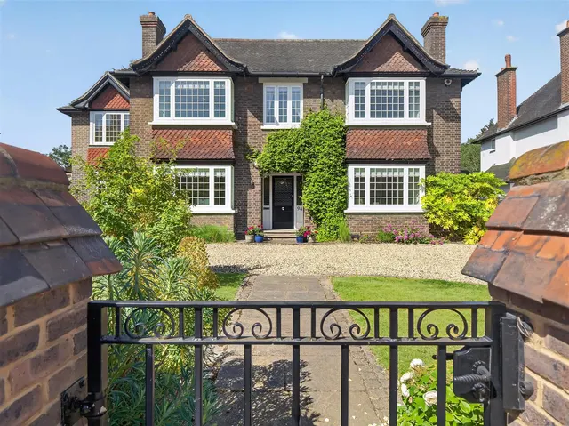 Manor Way, Beckenham, photo 1