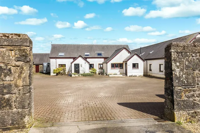 Kilbirnie, North Ayrshire, KA25, photo 1