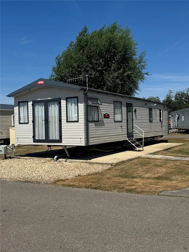 Vinnetrow Road, Runcton, PO20, photo 1