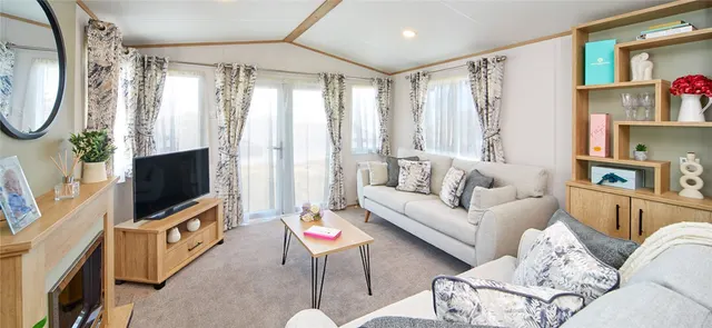 Vinnetrow Road, Runcton, PO20, photo 3
