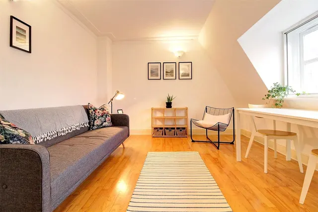 City Road, Shoreditch, EC1V, photo 1