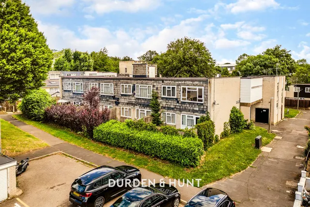 Monksgrove, Loughton, IG10, photo 1