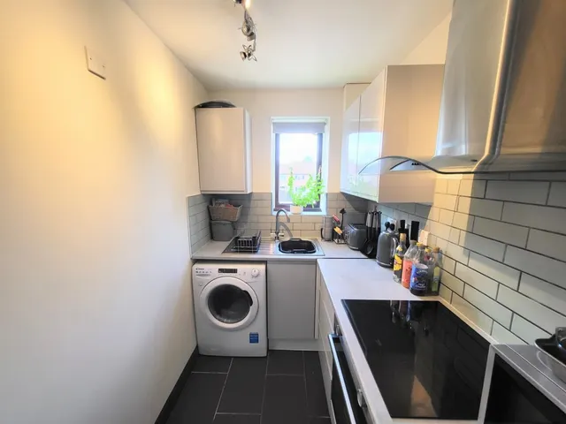 Kennet Close, Berinsfield, OX10, photo 3
