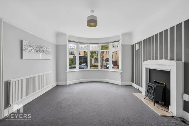 Corhampton Road, Bournemouth, BH6, photo 2