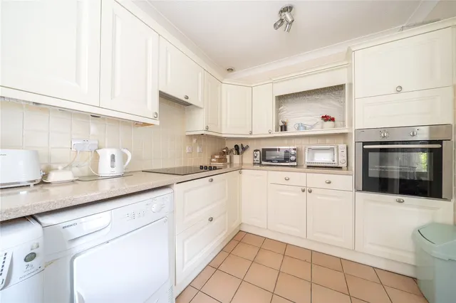Photo 2 — Hartford Court, Hartley Wintney, Hook, Hampshire, RG27 8PQ