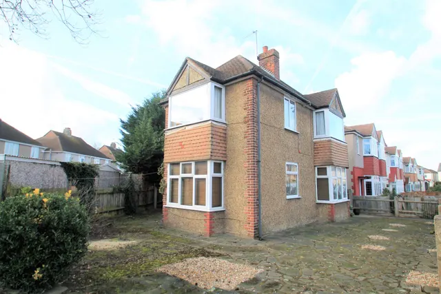 Marina Drive, Dartford, photo 1