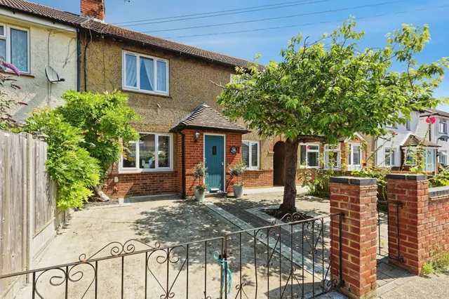 Broomfield Road, Faversham, photo 1