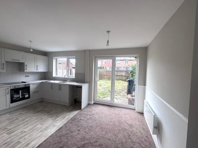 Devona Avenue, Blackpool, FY4, photo 3