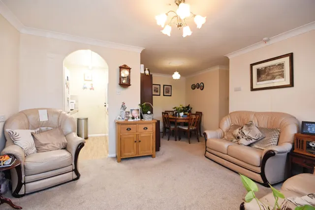 Albion Court, Billericay, CM12, photo 3