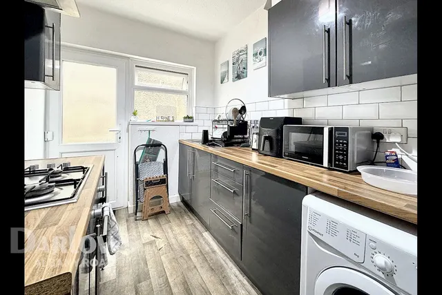 Plasnewydd Road, Cardiff, photo 3