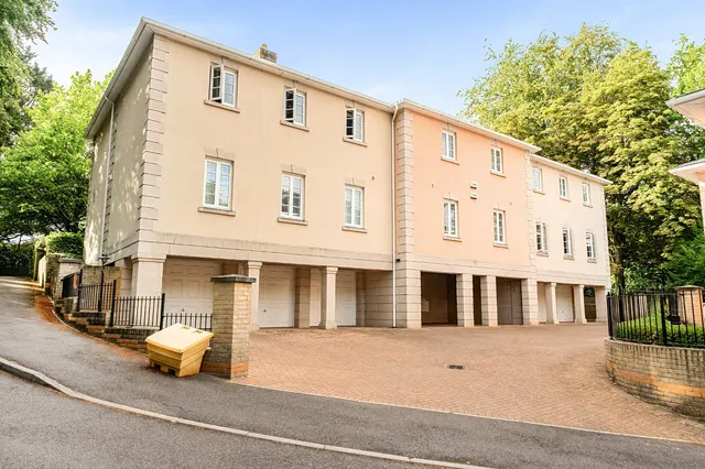 Chilbolton Avenue, Winchester, SO22, photo 1