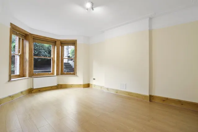 Photo 2 — Elgin Avenue, Maida Vale, London, W9 1HT
