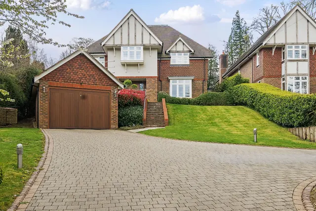 Forest Drive, Kingswood, photo 1