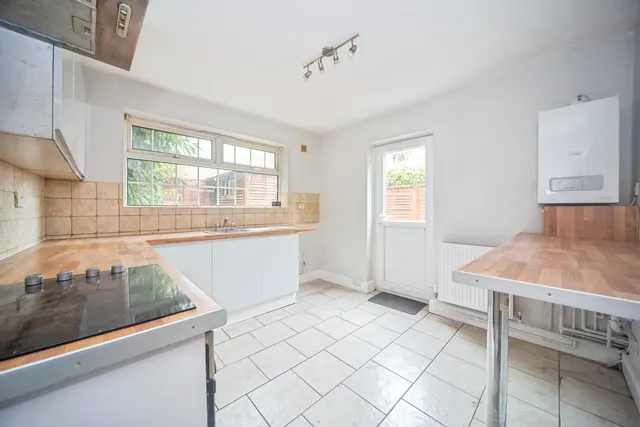 Hill Lane, Bassett, SO15, photo 3