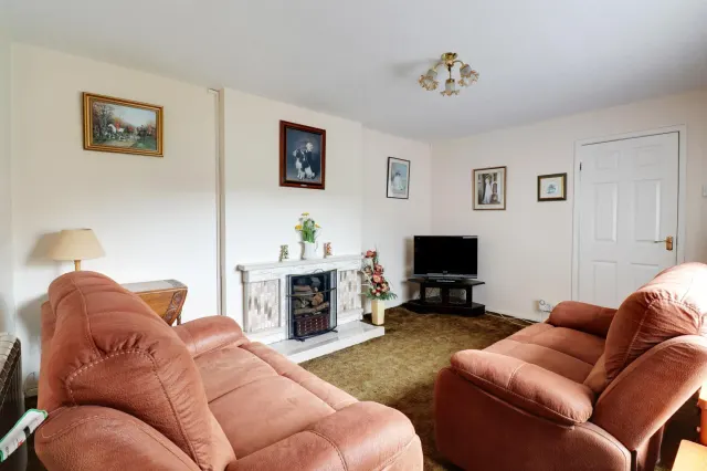 Oakfield Close, Nantwich, photo 3