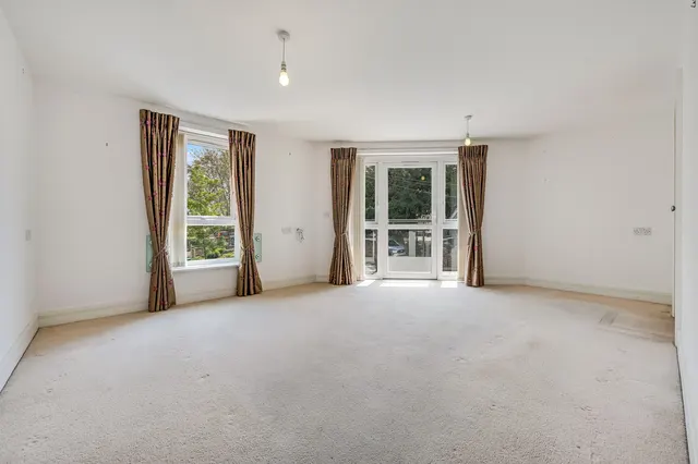 Photo 3 — 21 Bailey Court, New Writtle Street, Chelmsford, Essex, CM2 0FS