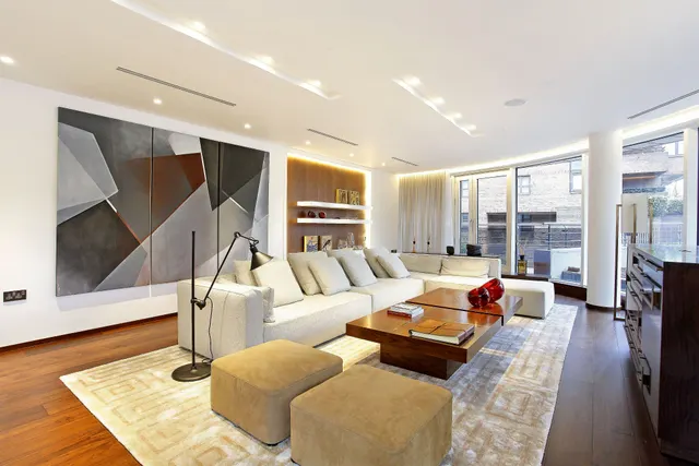 0B Atrium Apartments, 131 Park Road, London, photo 1