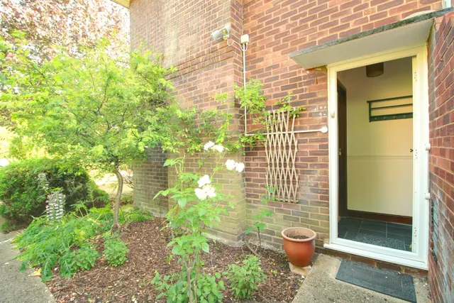 Trinity Close, Bromley, BR2, photo 3