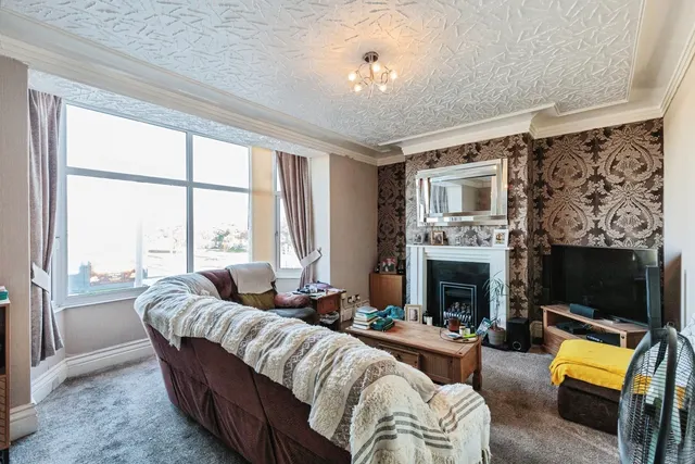 Marton Drive, Blackpool, FY4, photo 2