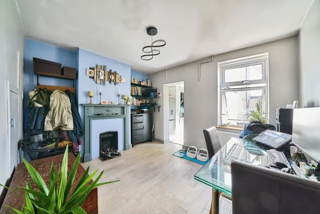 Photo 3 — Desford Road, London, E16