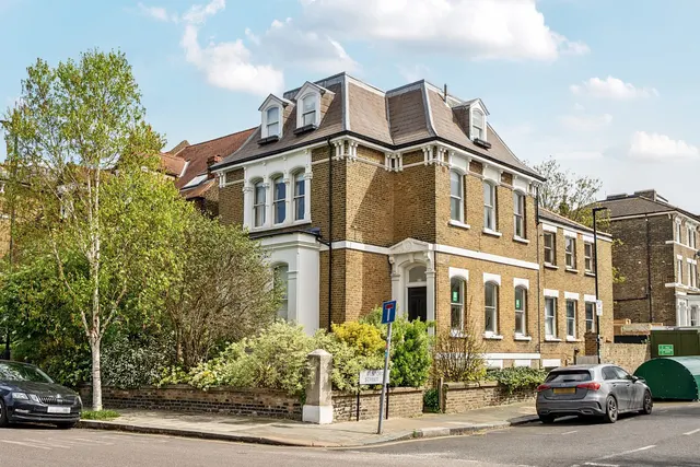 Knatchbull Road, SE5, photo 1
