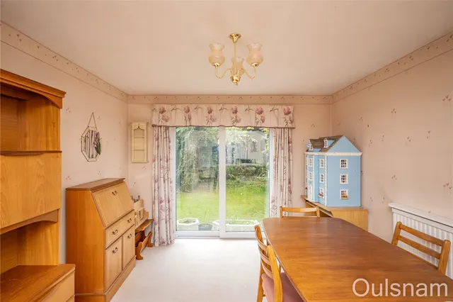 Photo 3 — Crabtree Drive, Bromsgrove, Worcestershire, B61 8NX