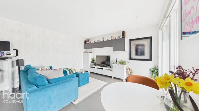 Lismore Boulevard, NW9, photo 3