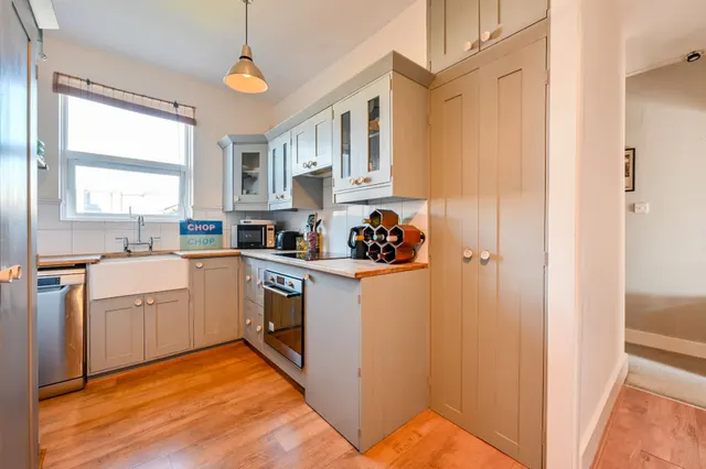 Kingston Upon Thames, KT2, photo 3