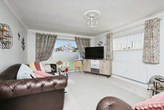 Milland Road, Hailsham, BN27, photo 2
