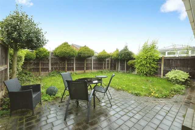 Photo 3 — Stone Close, Ravenfield, Rotherham, South Yorkshire, S65