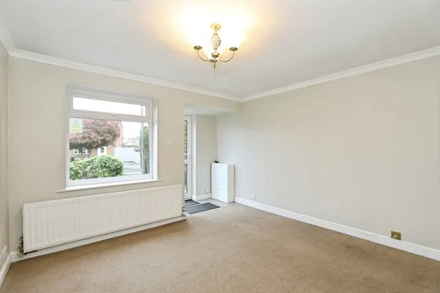 Tudor Close, Winsford, CW7, photo 3