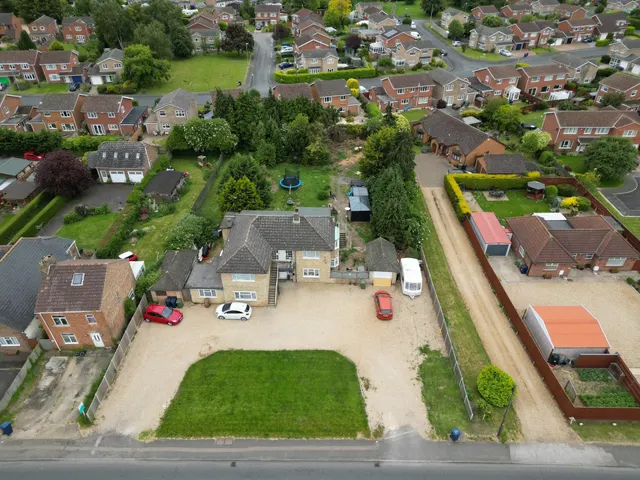 Leverington Road, Wisbech, photo 1