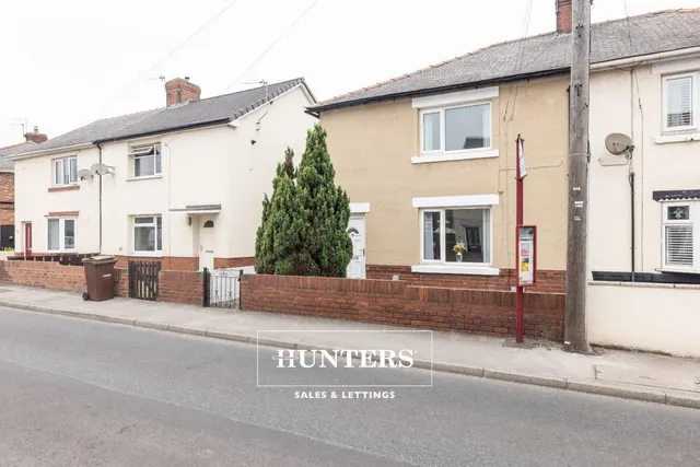 Broomhill Avenue, Knottingley, photo 1