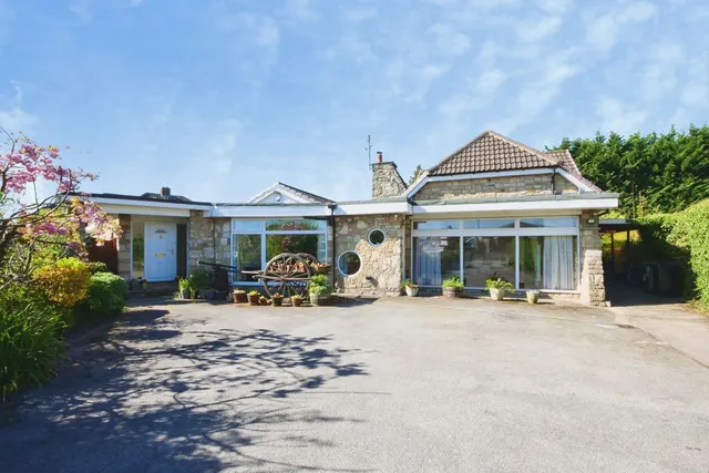 Hawthorn Spinney, York, North Yorkshire, YO31, photo 1