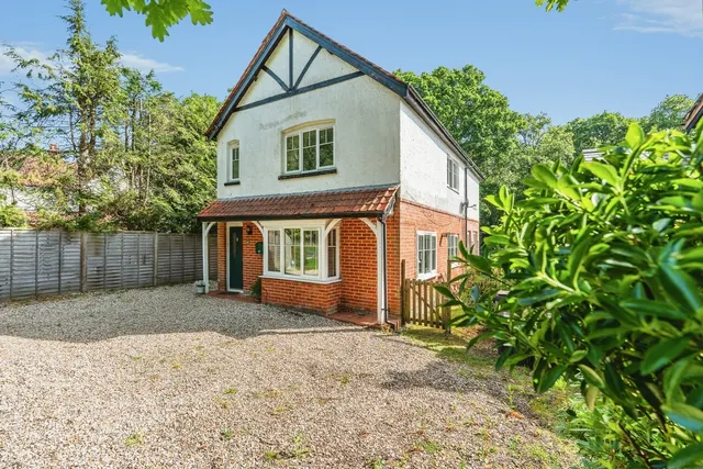 Woodlands Road, Ashurst, SO40, photo 1