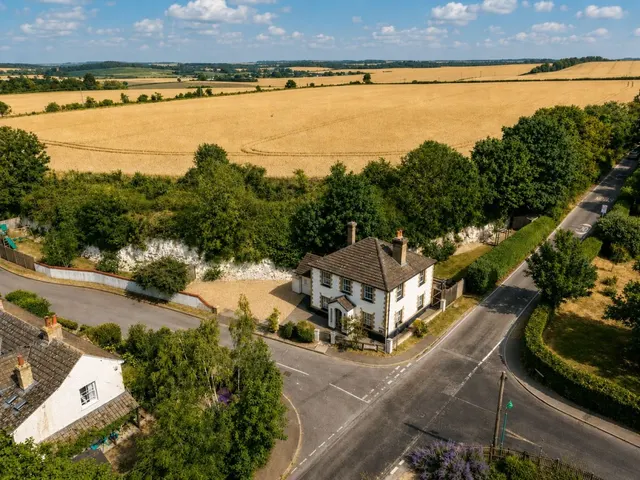 Ashwell Baldock, SG7, photo 2
