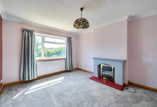 Photo 3 — Devereaux Crescent, Gloucestershire, Ebley, GL5 4PX