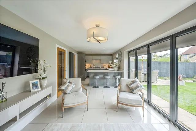 Photo 2 — Fillies Avenue, Doncaster, South Yorkshire, DN4