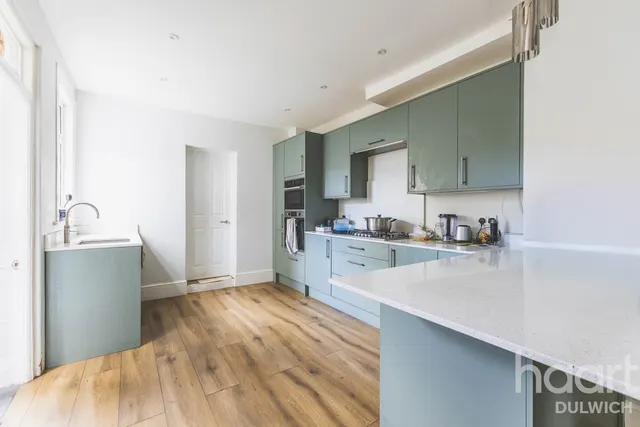 Ivydale Road, London, SE15, photo 1