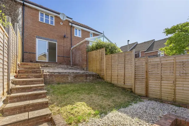 Falcon Rise, Downley, HP13, photo 2