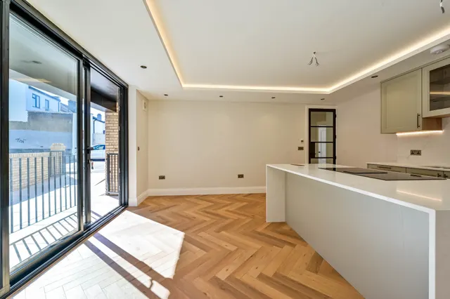 Morden, SM4, photo 1