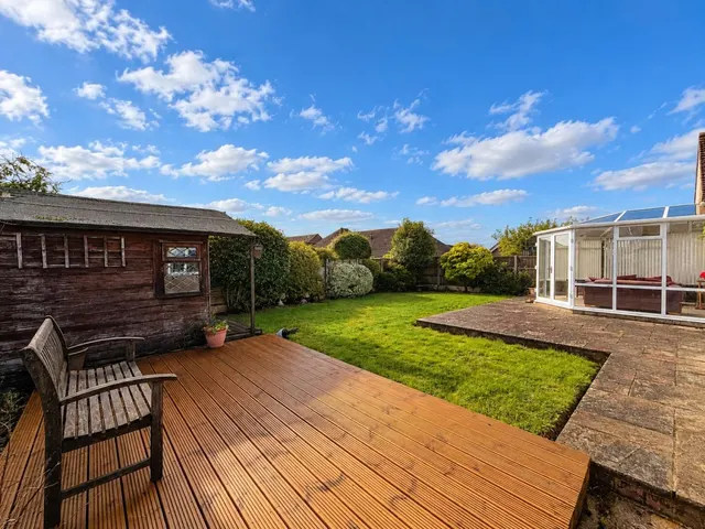 Ellerslie Lane, Bexhill on Sea, photo 3