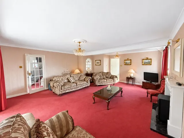 Ellerslie Lane, Bexhill on Sea, photo 2