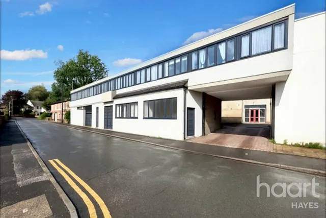 Bentinck Road, West Drayton, UB7, photo 1