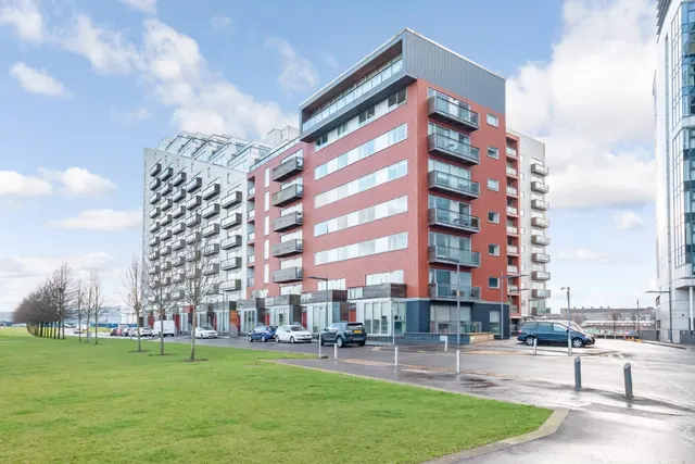 Glasgow Harbour Terraces, Glasgow Harbour, photo 1