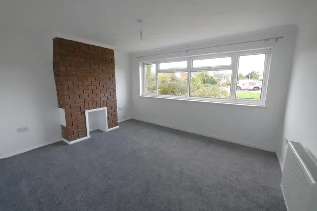 Henfield Close, Goring-By-Sea, BN12, photo 3