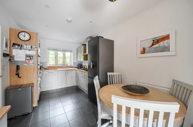 Boyton Mead, Allbrook, SO50, photo 3