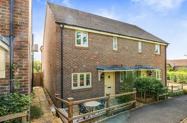Boyton Mead, Allbrook, SO50, photo 1