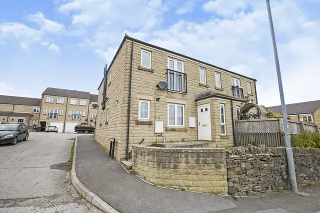 Moins Close, Halifax, HX2, photo 1